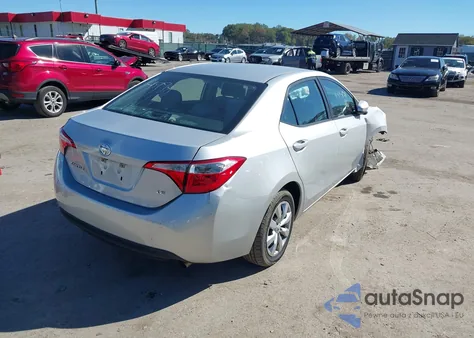 2016 Toyota Corolla Le z USA, uszkodzony, nr VIN 5YFBURHE7GP444994